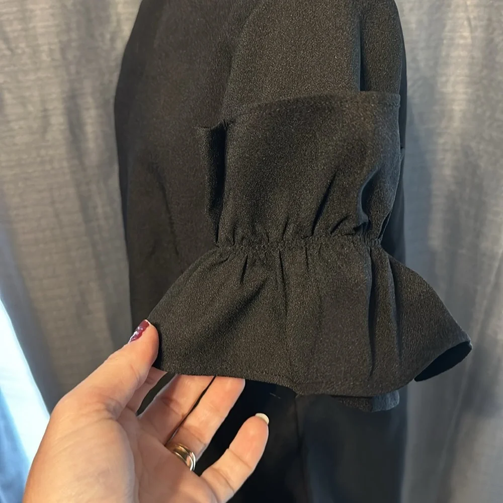 Banana Republic short sleeve blouse - Picture 4 of 6